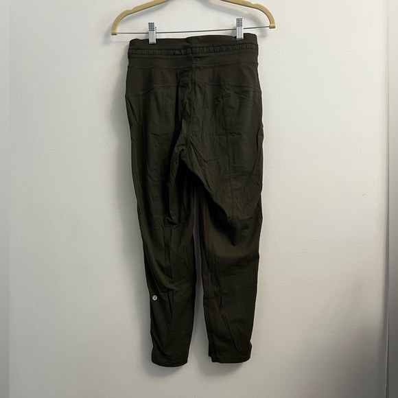 Lululemon Dance Studio Crop Joggers Sweatpants 25" - Dark Olive - Size 4 - Picture 3 of 16